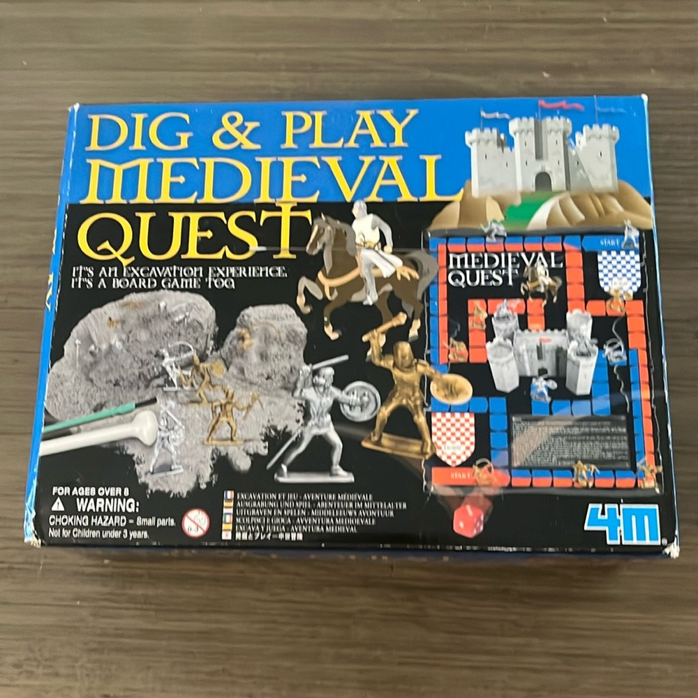 Dig & Play Medevil Quest Miniature Game